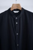 画像12: 「STILL BY HAND」(スティルバイハンド) Garment-dye Narrow Collar Shirt (12)