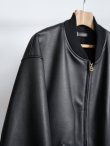 画像2: 「COMOLI」カーフスキンジップブルゾン (2)