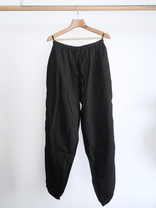 画像1: 「COMOLI」KADHIコットンドローストリングパンツ (1)