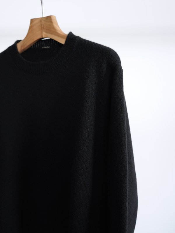 画像4: 「COMOLI」ラムズウールクルーネックニット (4)
