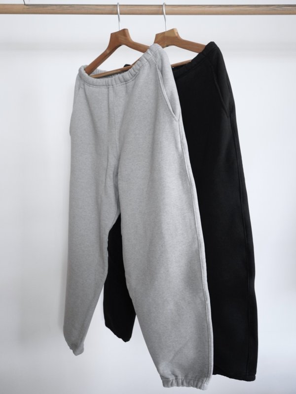 画像1: 「alvana」(アルヴァナ)MASSIVE WIDE SWEAT PANTS (1)