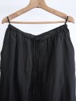 画像6: 「COMOLI」シルク製品染ドローストリングパンツ (6)