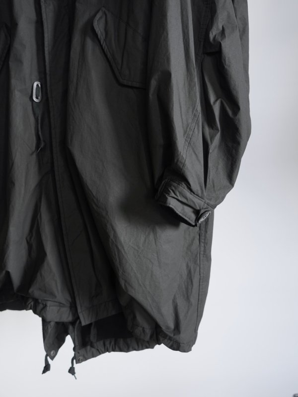 画像3: 「COMOLI」ペーパーレザー ミリタリーフーデッドコート (3)