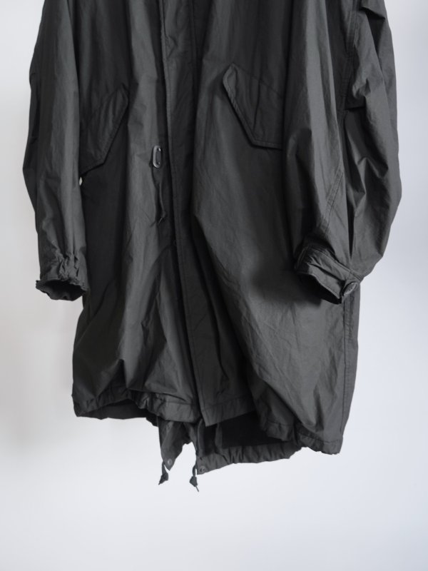 画像7: 「COMOLI」ペーパーレザー ミリタリーフーデッドコート (7)