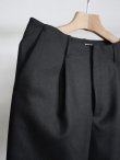 画像2: 「AURALEE」 LIGHT MELTON ONE-TUCK SLACKS (2)