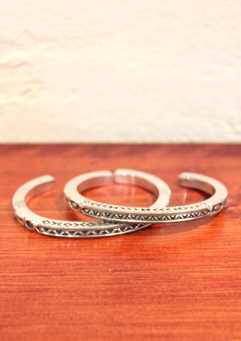 「Jennifer Curtis」NAVAJO ナバホバングルの入荷です。