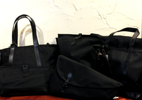 「ARTS&CRAFTS」BLACK NYLONシリーズの入荷です。