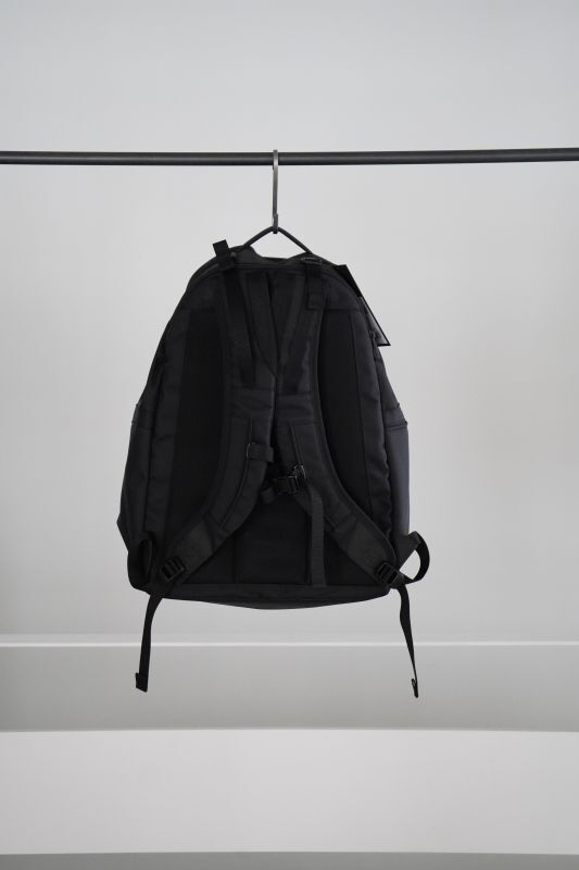 MONOLITH BACKPACK PRO L モノリス 値下げ - リュック/バックパック