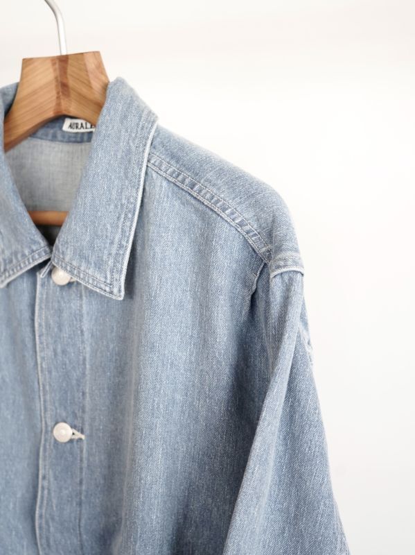 AURALEE」 SELVEDGE FADED LIGHT DENIM BLOUSON