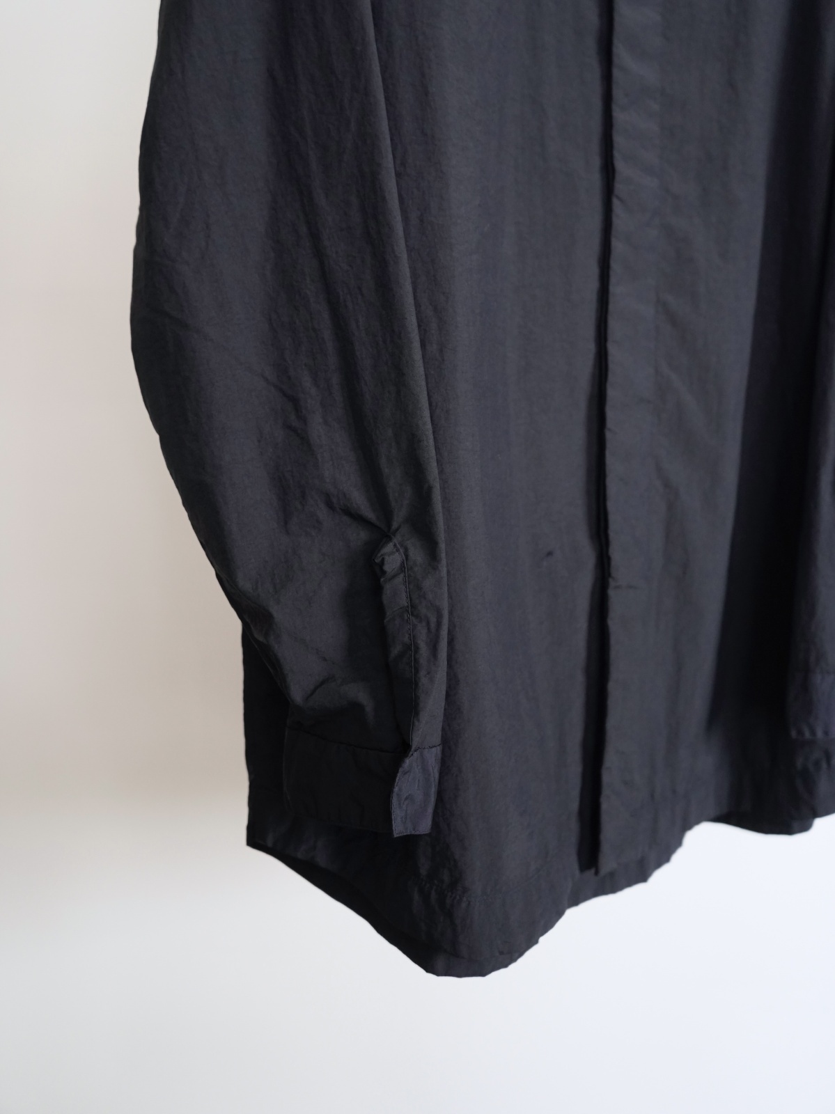 TEATORA」(テアトラ)CARTRIDGE SHIRTS MINUS PACKABLE -DEEP NAVY-